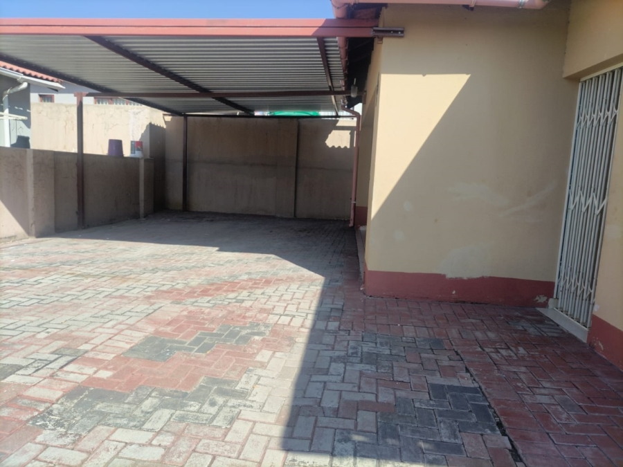 3 Bedroom Property for Sale in Waterval East North West